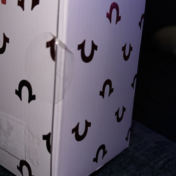 NIB-TRUE RELIGION- Denim cozy slippers size 5-6 - Picture 6 of 6